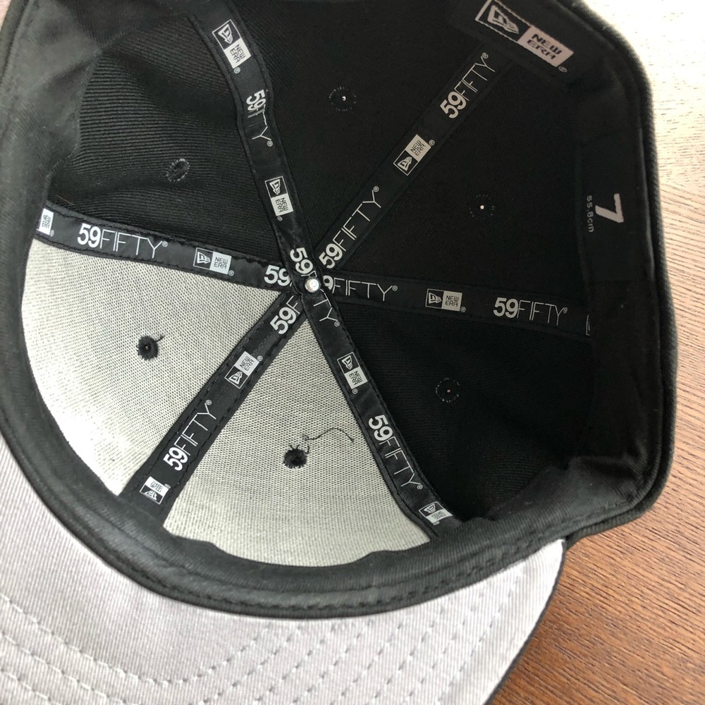 Fitted hat - Picture 3 of 5